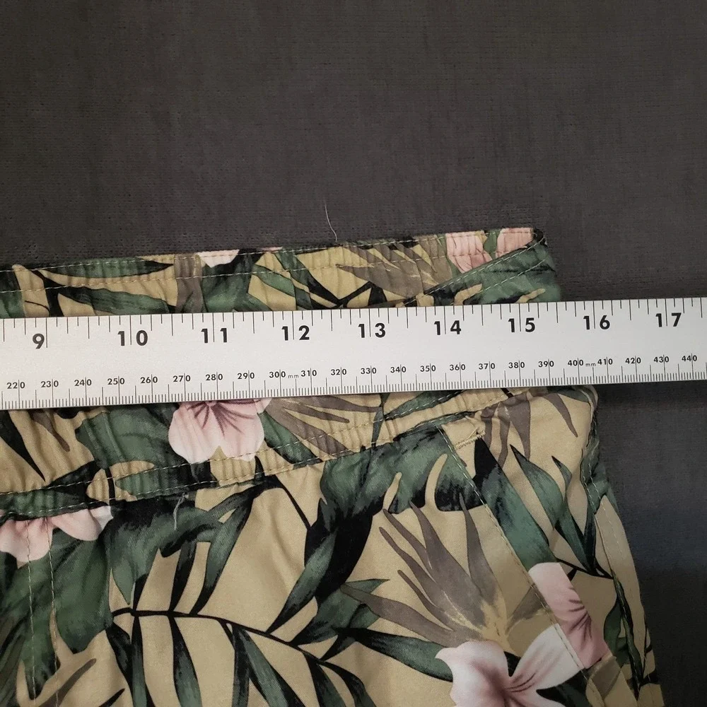 Forever 21 Swim Shorts Mens Size Medium Floral‎